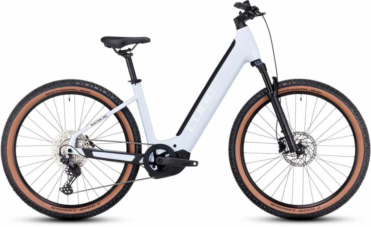 Equipement Soldes Boutique -Equipement Soldes Boutique 634113E Cube Reaction Hybrid Pro 750 flashwhite n black 2023 E Bike Hardtail Mountainbike Tiefeinsteiger 0 1280x1280 4
